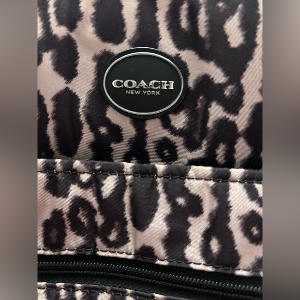 Authentic Coach (Multipurpose) Tote - image 4